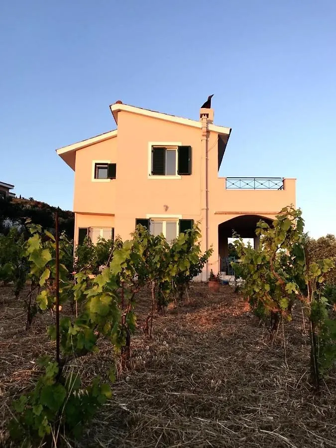 Les Oliviers Villa With Sea View On Petani Beach Vóvikes