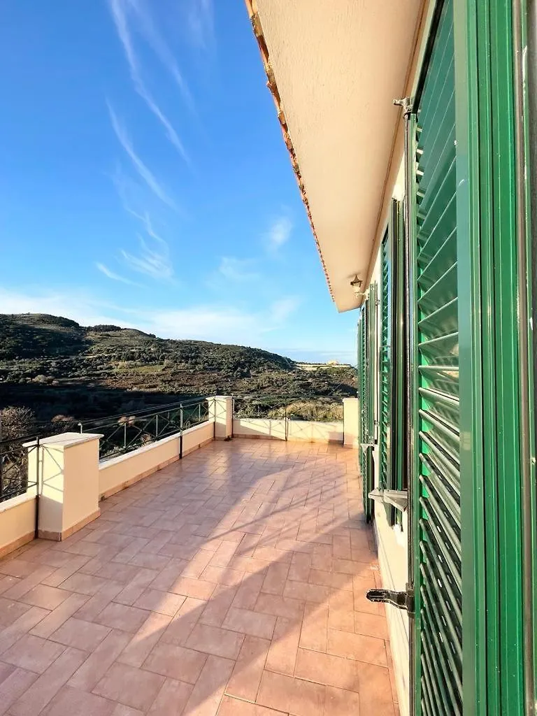Les Oliviers Villa With Sea View On Petani Beach Vóvikes 0*,  Grekland